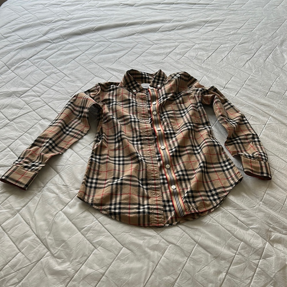 Women Burberry shirt